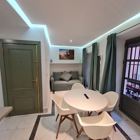 Dreamsapt Sierpes Sevilla Bagian luar foto